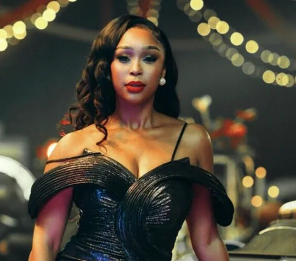 Minnie Dlamini feiert ihren 36. Geburtstag mit gewagtem Nacktfoto-Shooting auf Instagram