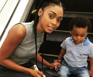 Riky Rick shows his baby mama love