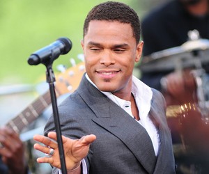 Win tickets to Maxwell