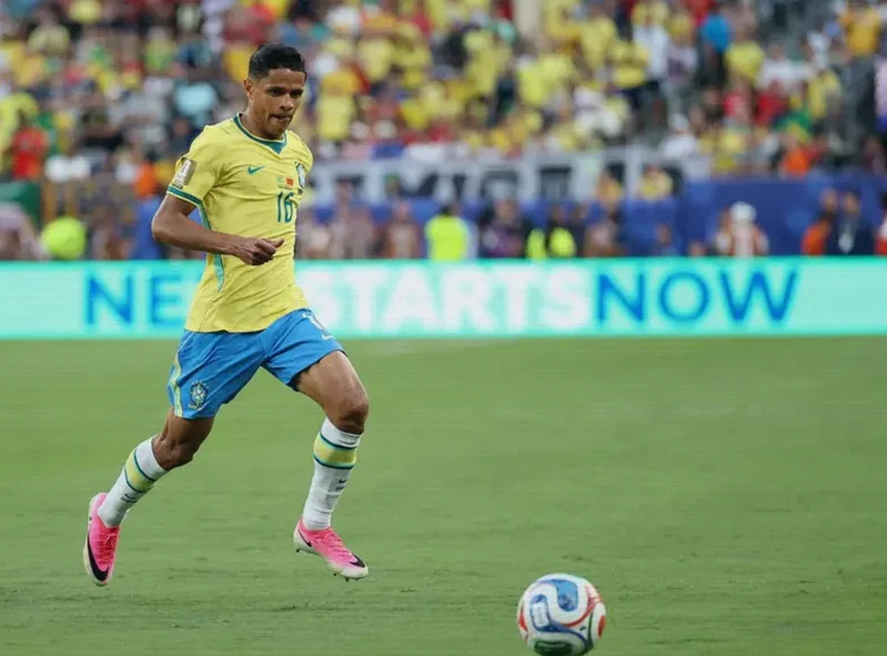 Douglas Santos Warns Brazil Against Complacency vs Haiti After Morocco Draw