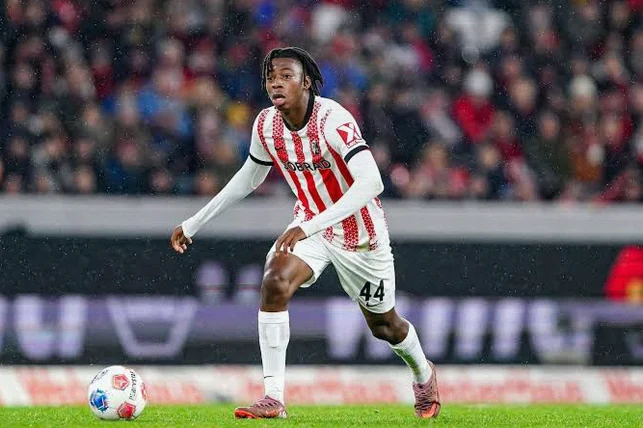 Johan Manzambi Sparks Switzerland’s 4-1 Rout of 10-Man Bosnia-Herzegovina