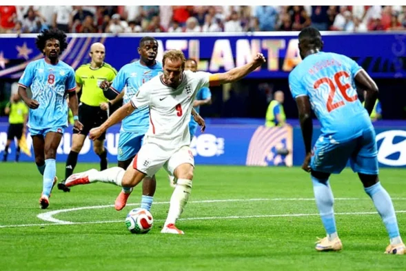 Kane’s late brace powers England to comeback win over DR Congo and last 16