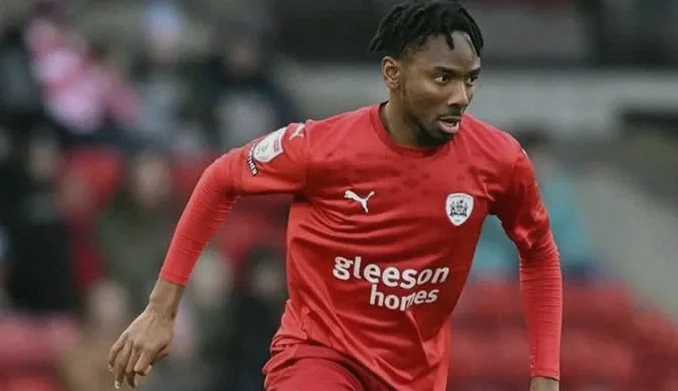 Barnsley Extend Kelechi Nwakali’s Contract Beyond 2025/26 Season