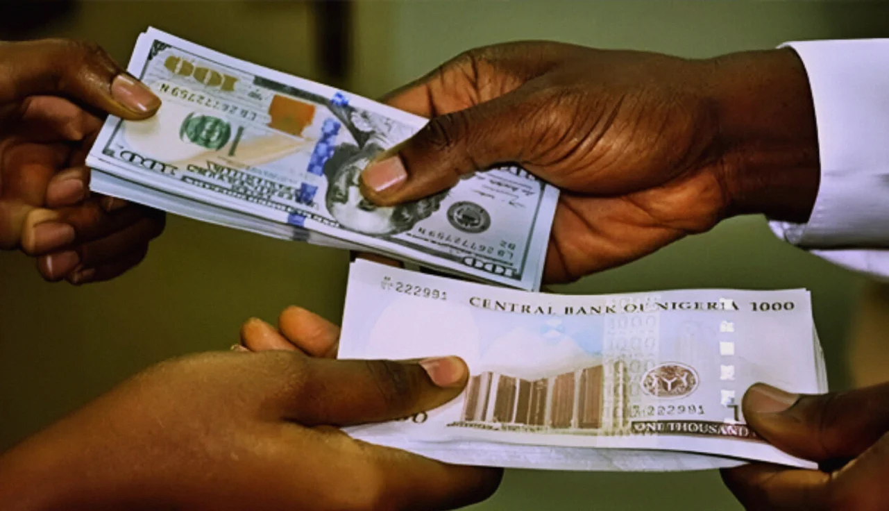 Naira Slips Further as Dollar Strengthens at Nigeria’s FX Window