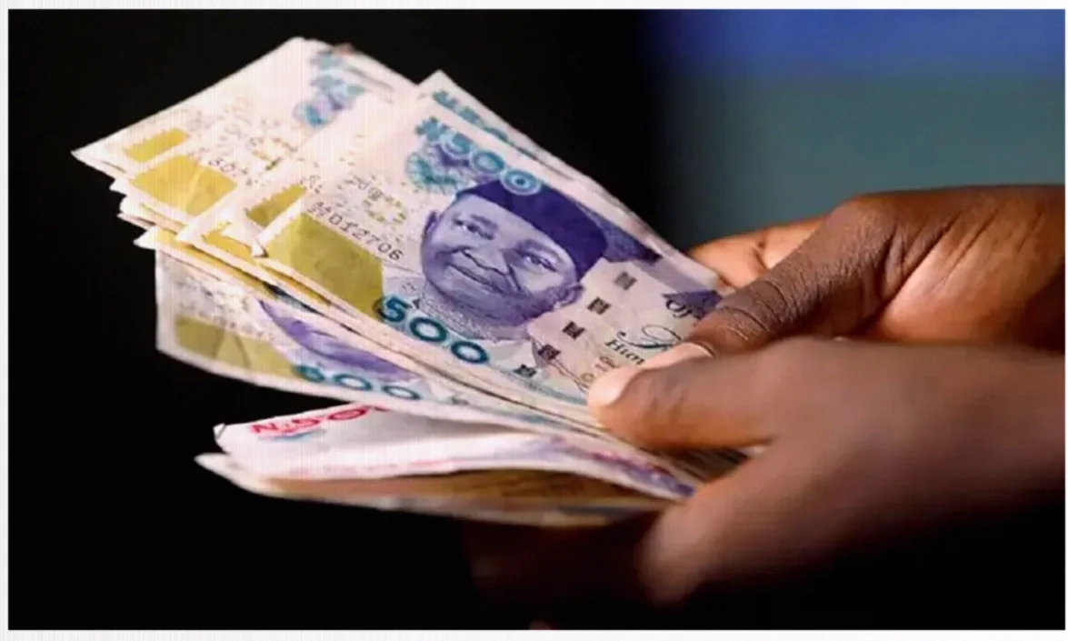 Naira Weakens Against Dollar at Nigeria’s Official FX Window on Tuesday