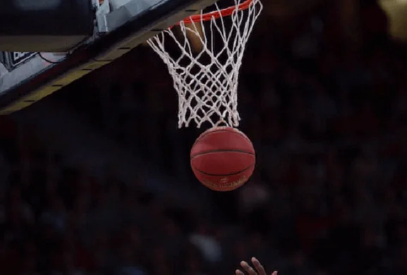 Hoops & Read Rally Past Rivers Hoopers After KingsMen’s 14-Point Lead