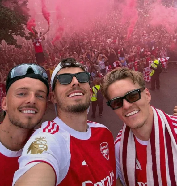 Arsenal’s 22-Year Wait Ends in North London: Title Parade Takes Over