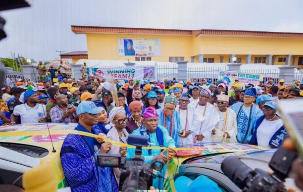 Ogun Supporters Roll Out Branded Vehicles, Merchandise for Yayi’s 2027 Bid