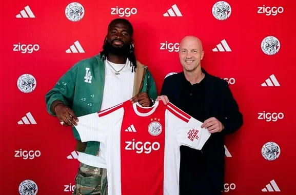 Ajax confirm Tolu Arokodare loan from Wolves with option to buy
