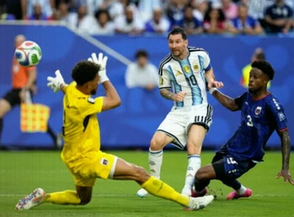 Argentina Survive Late Scare, Beat Cabo Verde to Reach Round of 16