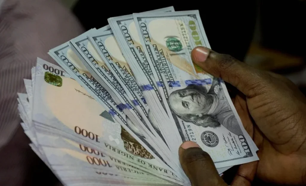 Naira Strengthens Further as Dollar Rate Slides in Nigeria’s Official and Black Markets