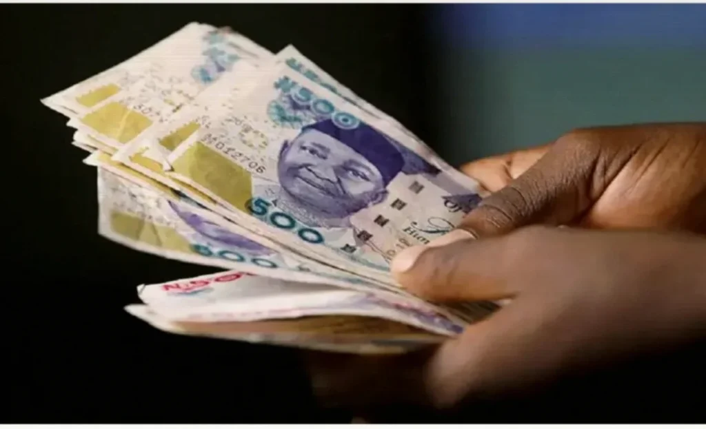 Naira Slips Further at Nigeria’s Official FX Window, Dollar Rate Ticks Up