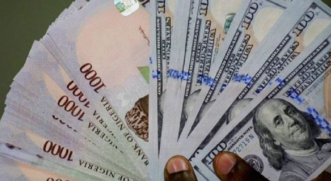 Naira Falls Again vs Dollar as Official and Parallel Rates Slip Further