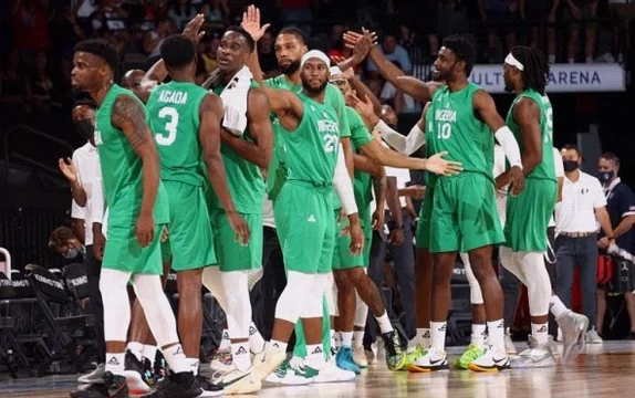 D’Tigers Rally Past Tunisia 84-81 as Metu and Iroegbu Lead the Way