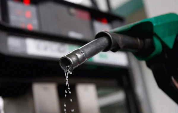 Middle East Tensions Lift Brent and WTI by Over 4% Toward $90