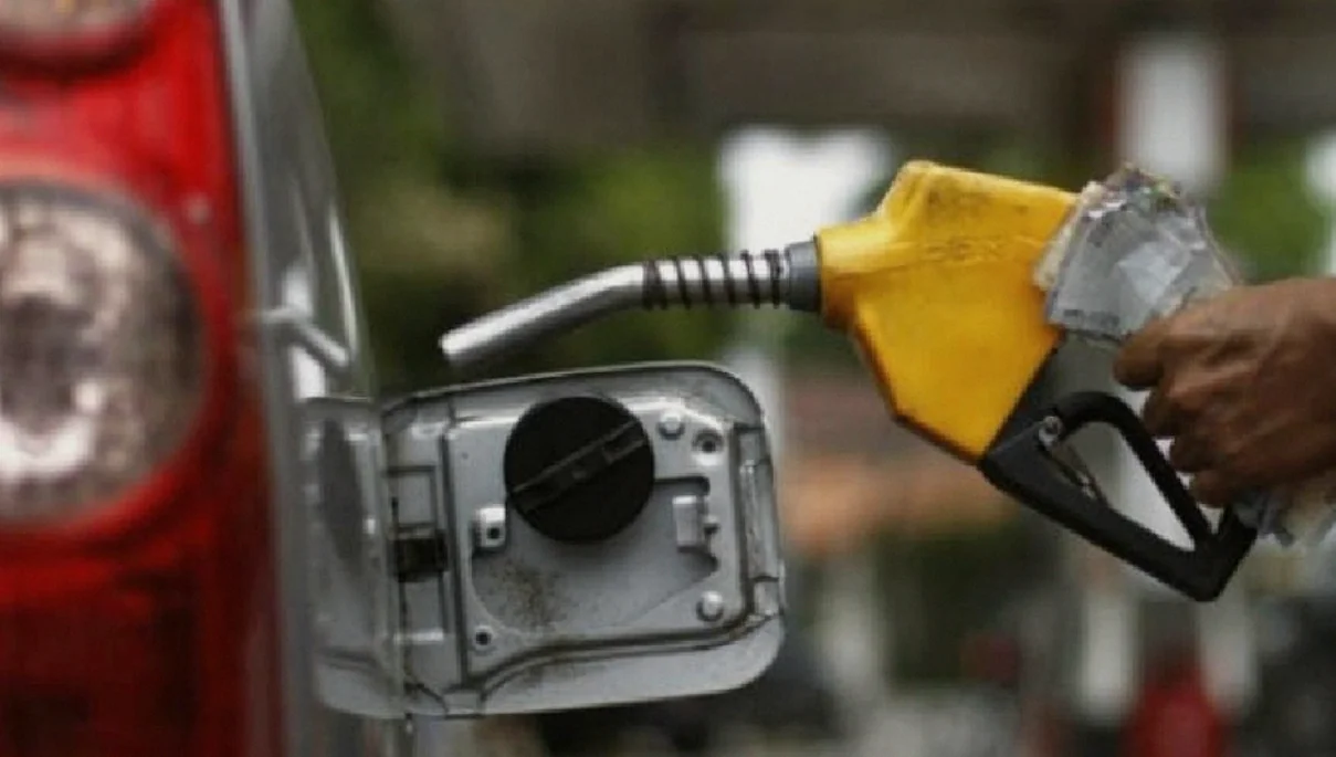 Nigeria Petrol Stations Temporarily Close as Premium Fuel Price Speculation Rises