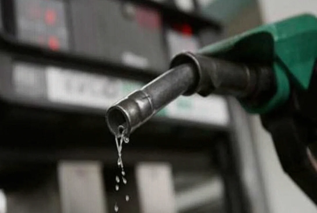 FG Urges Fuel Marketers to Pass Global Oil Price Drops to Consumers