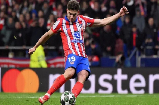 Laporta Confirms Barcelona Bid for Atletico Striker Julián Álvarez