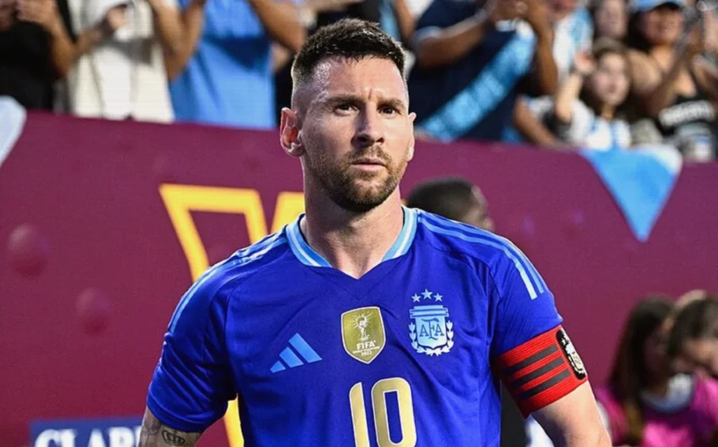 Messi Returns to Rosario for Recovery After World Cup Final Defeat