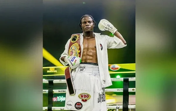 Adebayo Stops Hassan in Round Two to Headline Chaos in the Ring