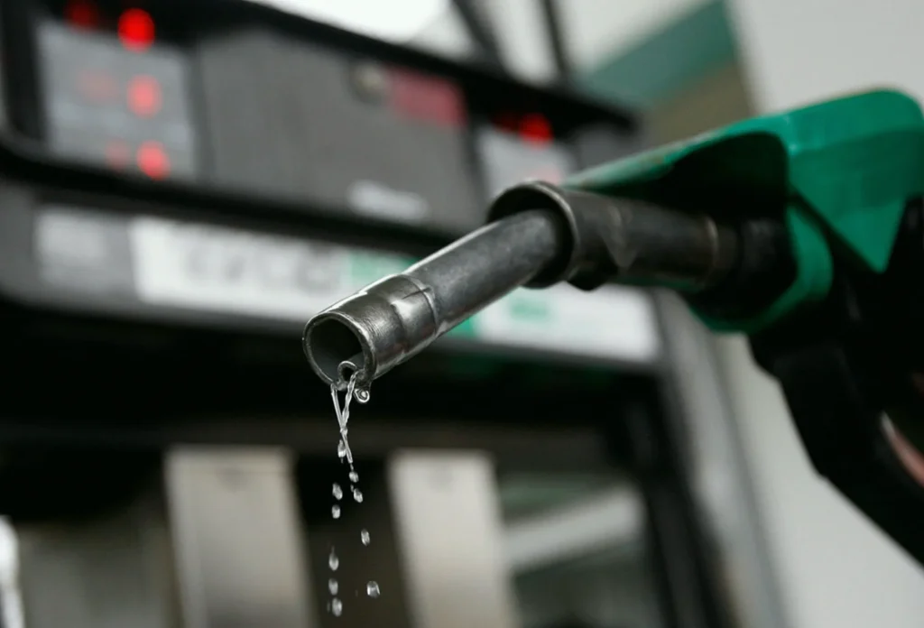 Nigerian Petrol Retailers Cut Pump Prices After Two-Week Increase
