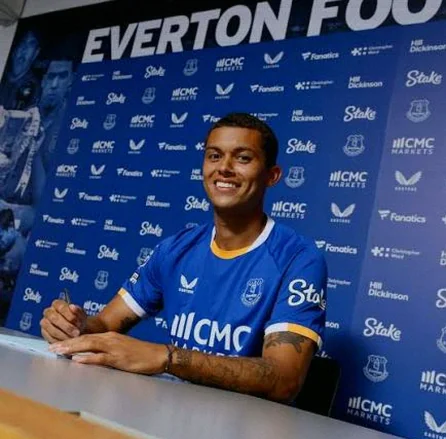 Everton land Brennan Johnson as Dwight McNeil joins Crystal Palace