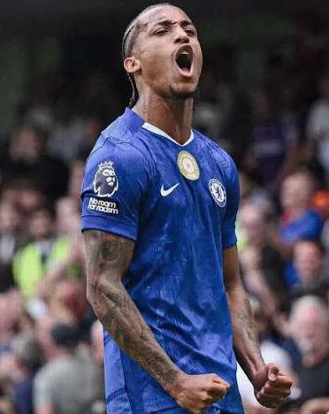 Joao Pedro Commits to Chelsea Through 2032 in Improved Contract