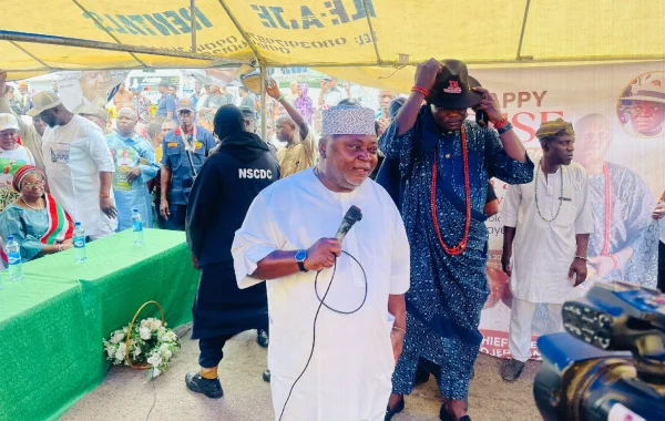 Adebutu Courts Ogun Traditionalists, Pledges Accountable PDP Government