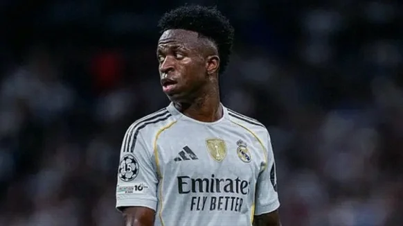 Real Madrid Step Up Efforts to Tie Vinicius Jr to New Contract