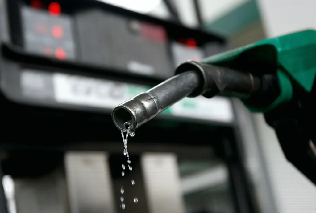 Dangote Price Hike Pushes Abuja Petrol Prices to N1,230 per Litre