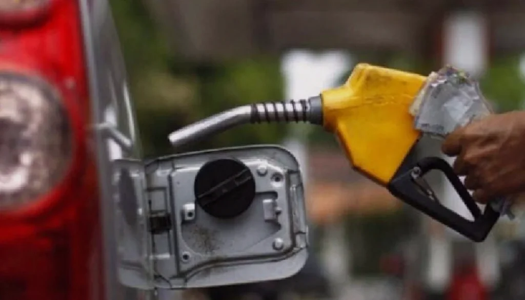 NNPCL Lowers Petrol Price to N1,250 at Several Abuja Stations