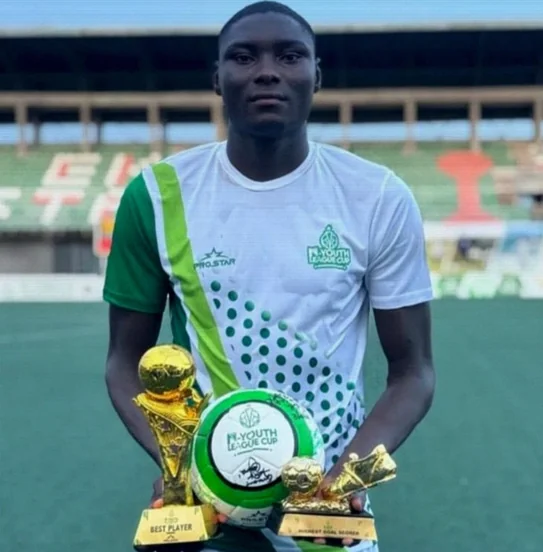 Nottingham Forest Monitor Highly Rated Nigerian Teen Striker Agbejoye