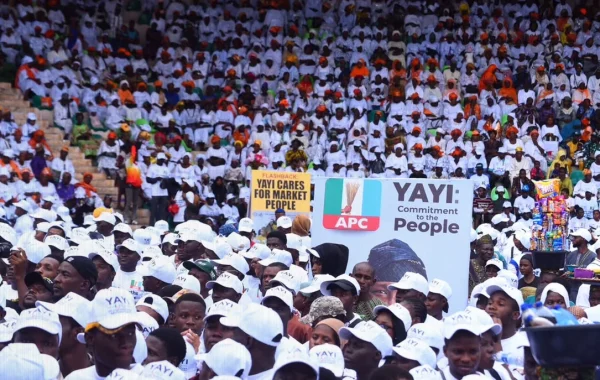 Ibrahim Applauds Adeola’s ₦75,000 Grants for 3,000 Ogun Traders