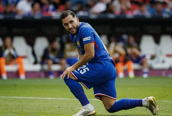 Cherki Beats Gvardiol and Guéhi to Win City’s First Season Award