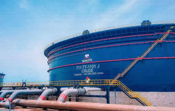 Dangote Refinery lifts Nigeria petrol deliveries to 35.9m litres a day