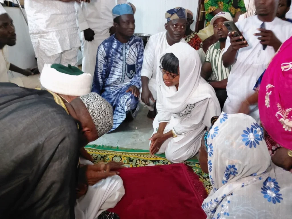 Ogun 2027: NDC Candidate Odusina Courts Muslim Voters at Jumat Prayer