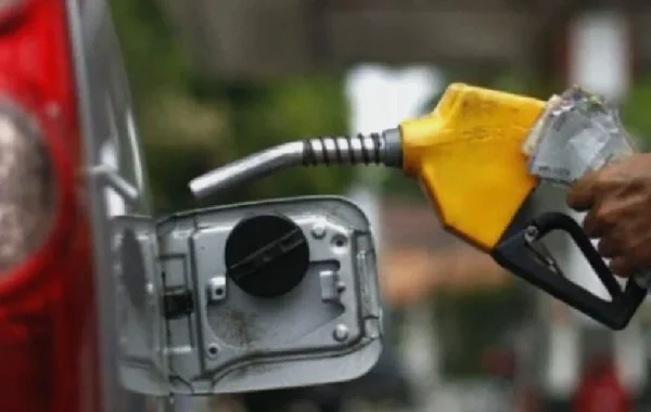 Nigerian Fuel Retailers Cut Pump Prices Amid Intensifying Competition