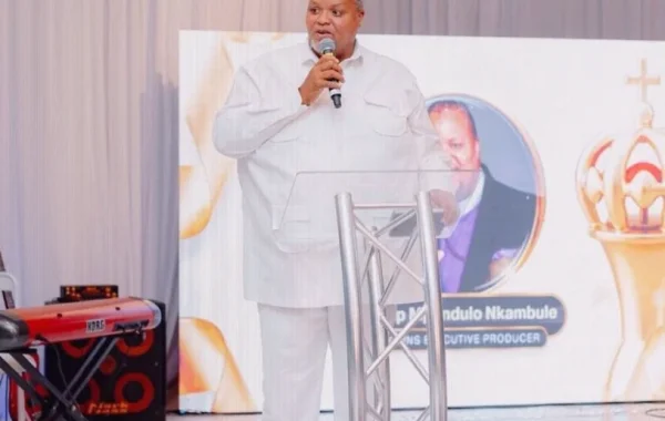 Gospel Heavyweights Ntokozo Mbambo and Dumi Mkokstad Vie for Crown Honours