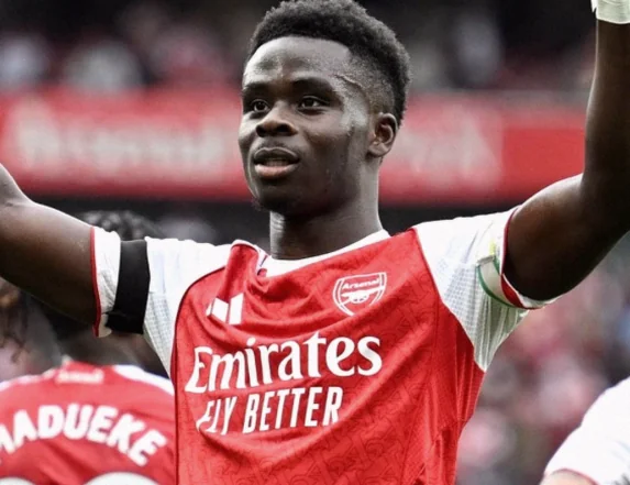 Saka Strike Secures Arsenal’s Gritty Victory at Aston Villa