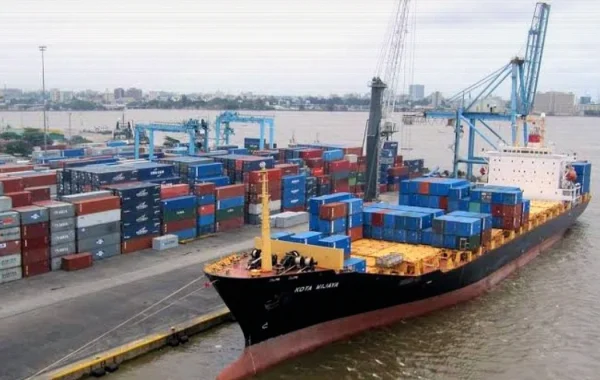 Lagos Ports Set to Receive 30 Vessels Carrying Fuel, Food and Cargo