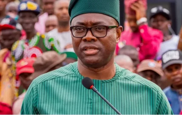 Makinde Urges Tinubu to Put Food Affordability Ahead of FX Reserves