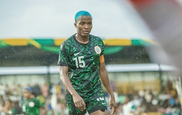 Ajibade Returns to PSG for Tests After Injury in Comoros Win
