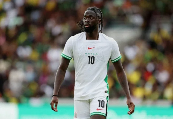 De Boer Urges Patience With Ajax Loanee Arokodare
