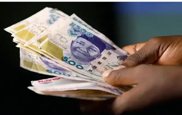 Naira Slides 2% in Two Days as FX Reserves Rise