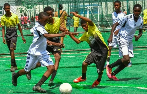 Ajegunle Hosts Thrilling Start to Nathaniel Idowu Junior 7s League