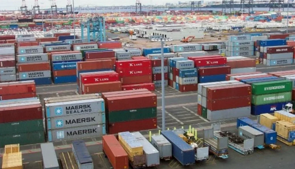 Lagos Ports Set to Receive 15 Vessels With Fuel, Food and Cargo