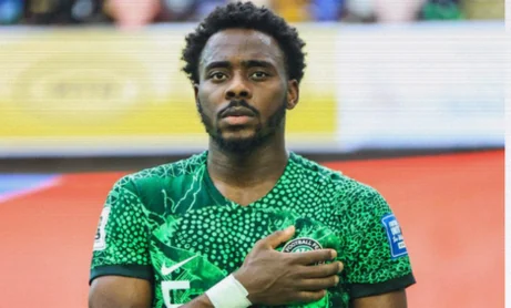 Davies Confirms Osayi-Samuel Fit for West Brom Clash