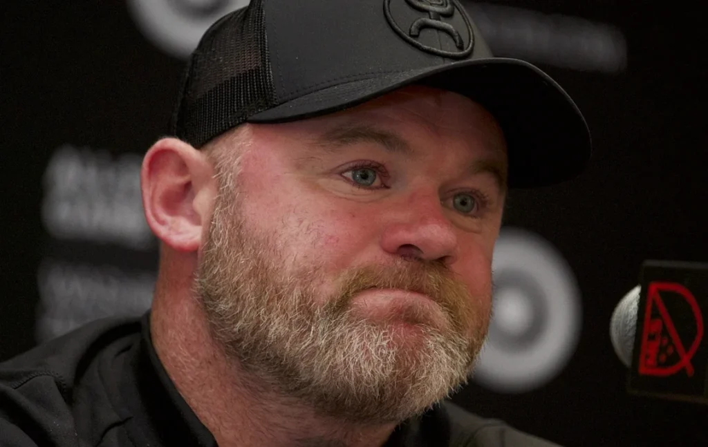 Rooney Blasts Man United Squad After Fernandes Questions Tactics