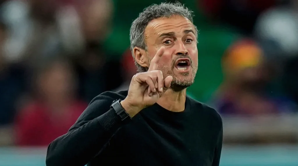 Luis Enrique Calls PSG Fortunate After 4-2 Win Over Manchester City