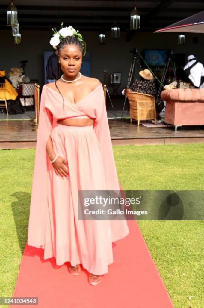 Ayanda Jiya releases Go Go Girl video
